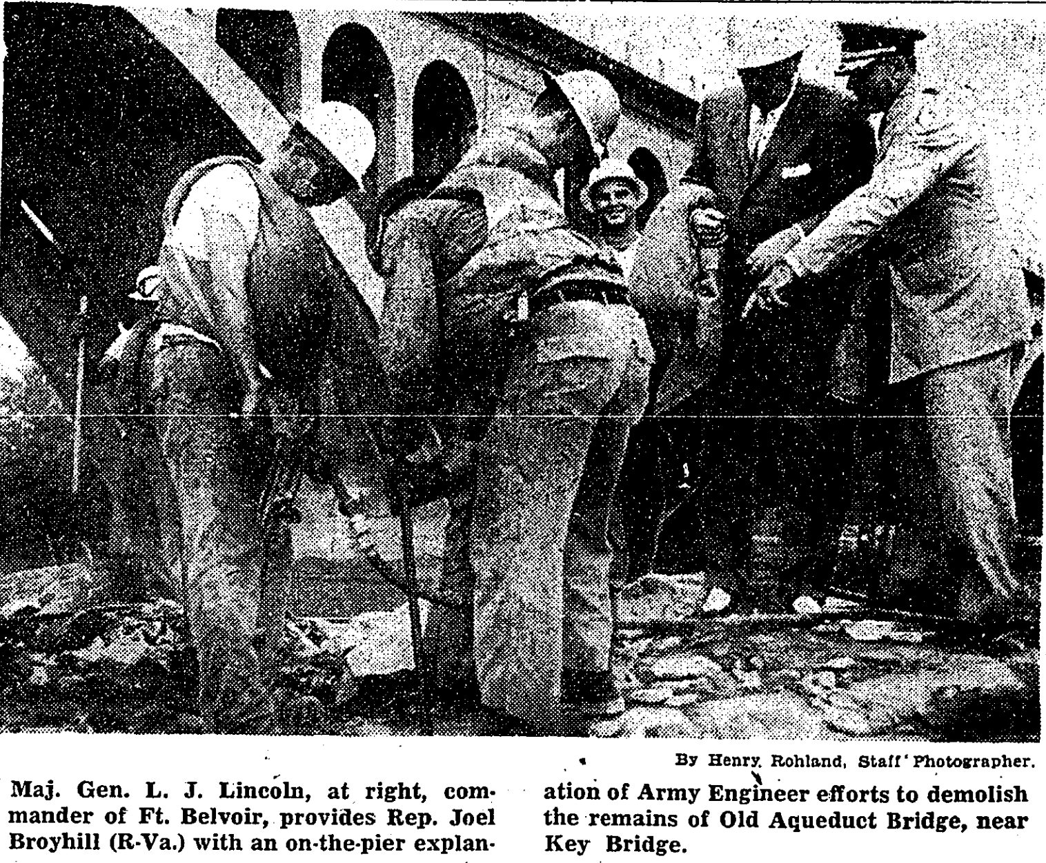 WASHINGTON POST PHOTO