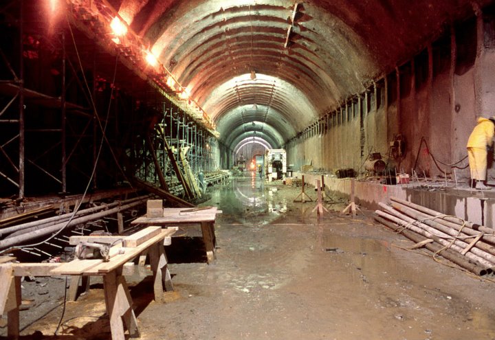 METRO12.jpg