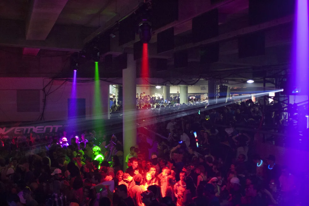MOVE05.jpg