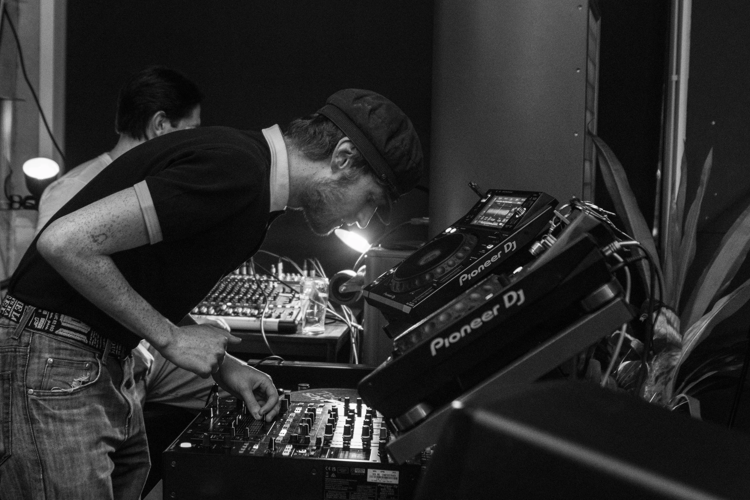 LOVE FREQUENCY - 201125 097.JPG