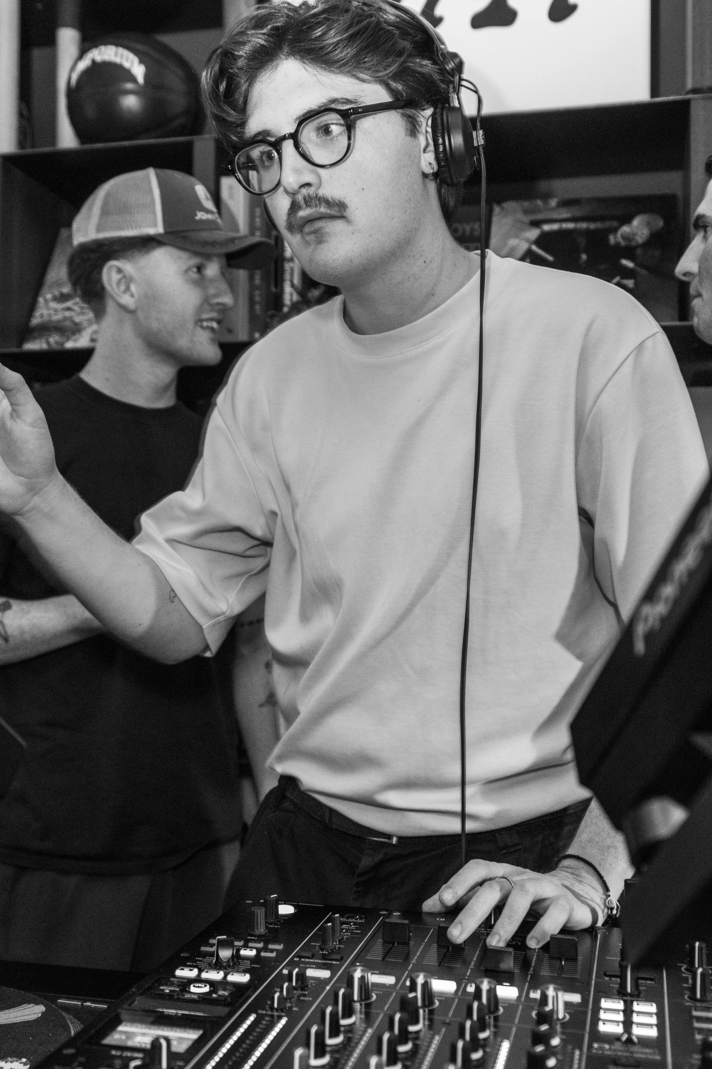 LOVE FREQUENCY - 201125 110.JPG