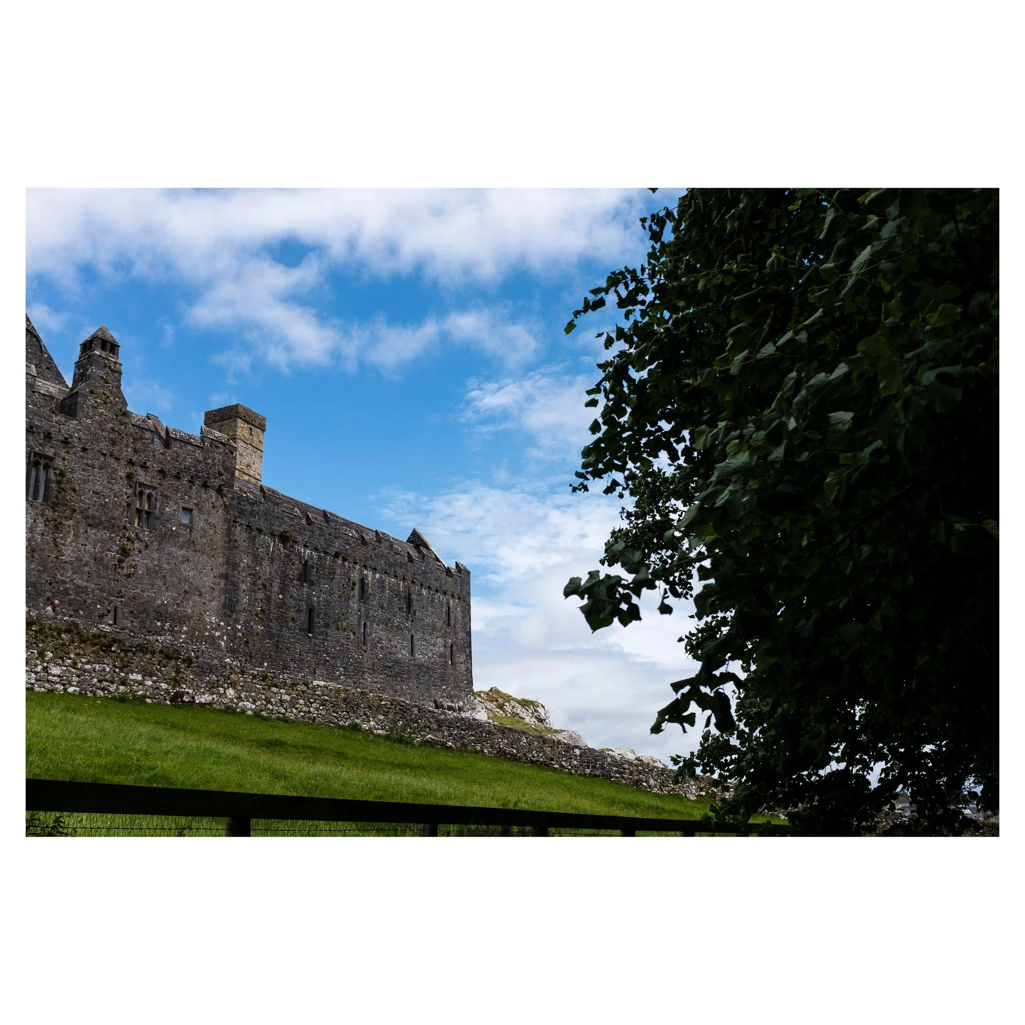 23.06.25

#fujifilm #fujix100t #ireland #cashel #rockofcashel #tipperary