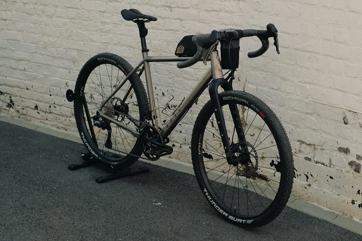 Yes we do build @shimanogravel group sets on @curvecycling frames.

This beautiful GXR4 is ready for long stretches of gravel, road and everything in between. Added some extra comfort with @redshiftsports suspension seatpost and stem. The rest of the