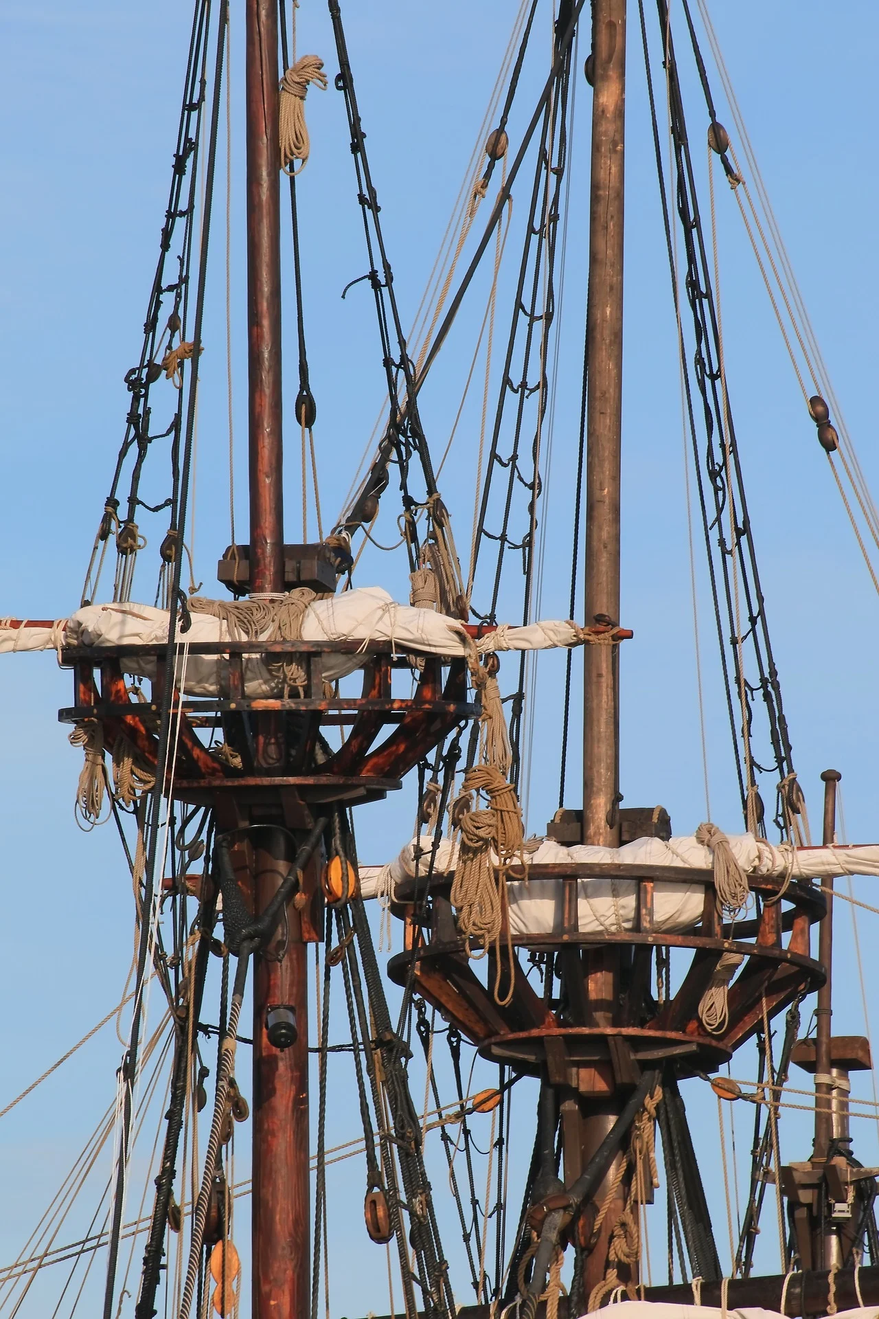 pirate-ship-2254096_1920.jpg