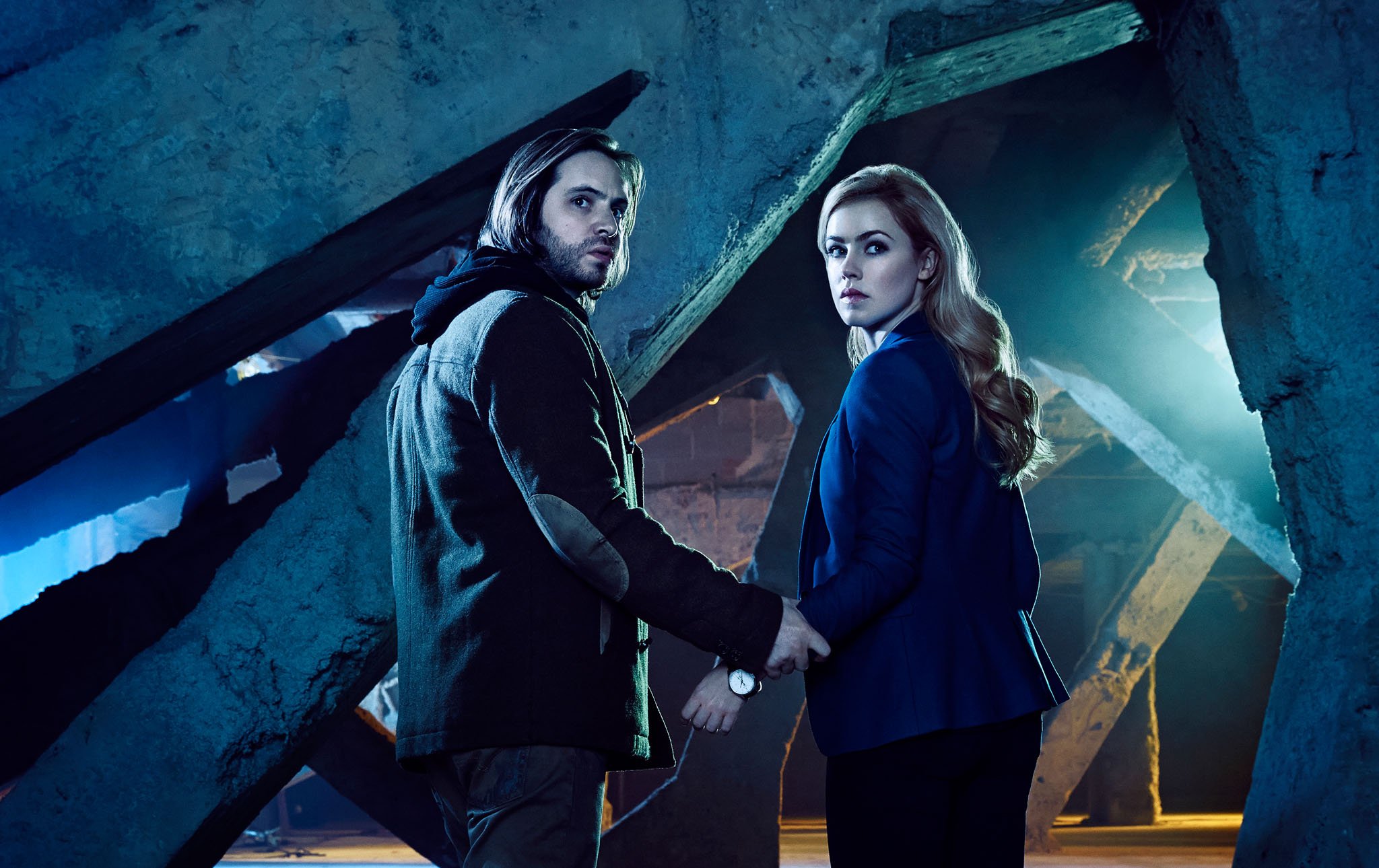 12 Monkeys Cast: 'Everyone Changes' | SYFY
