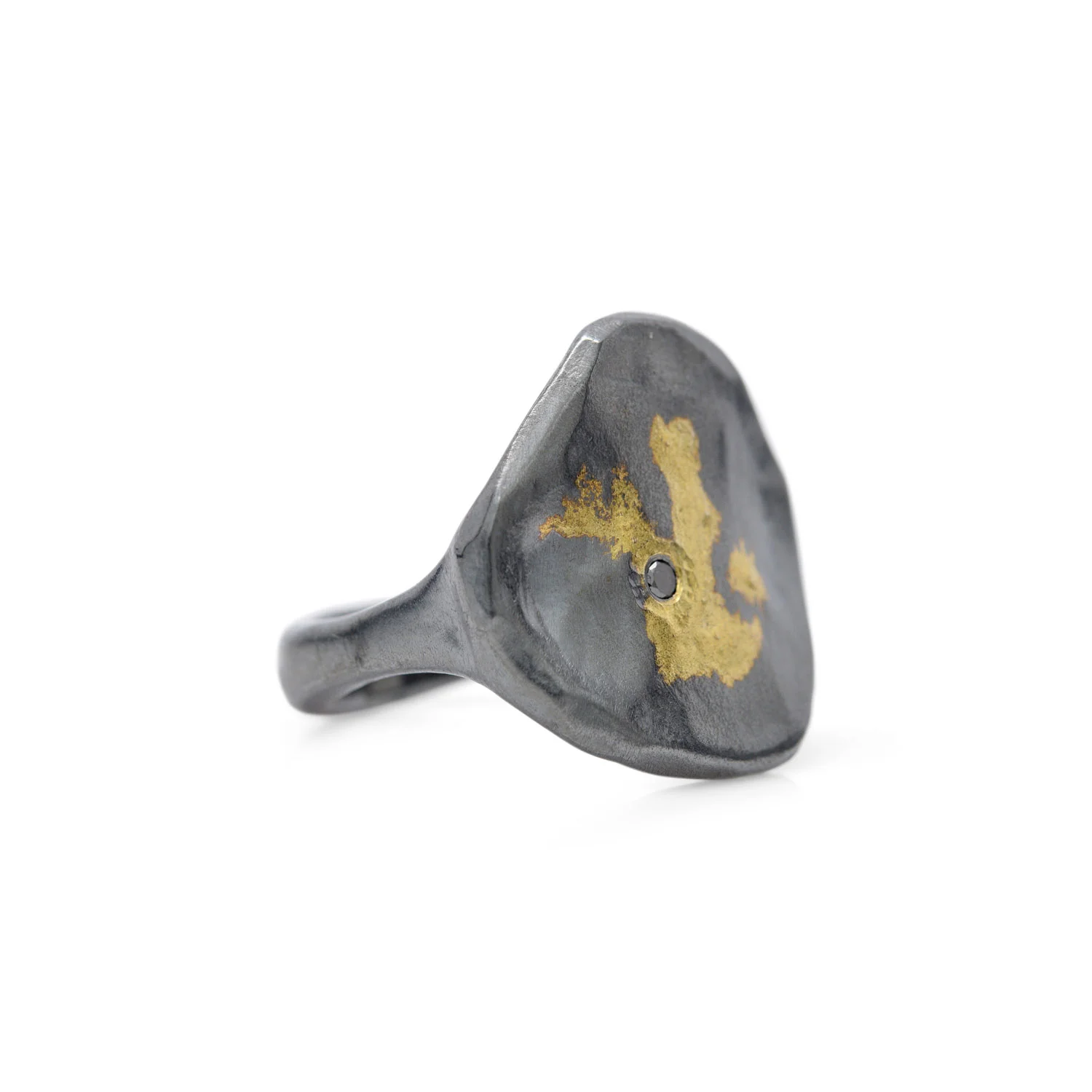 Shaya-Durbin-sculptural-ring-paindrop-oxidized-blackandgold-silver-handmade.jpg