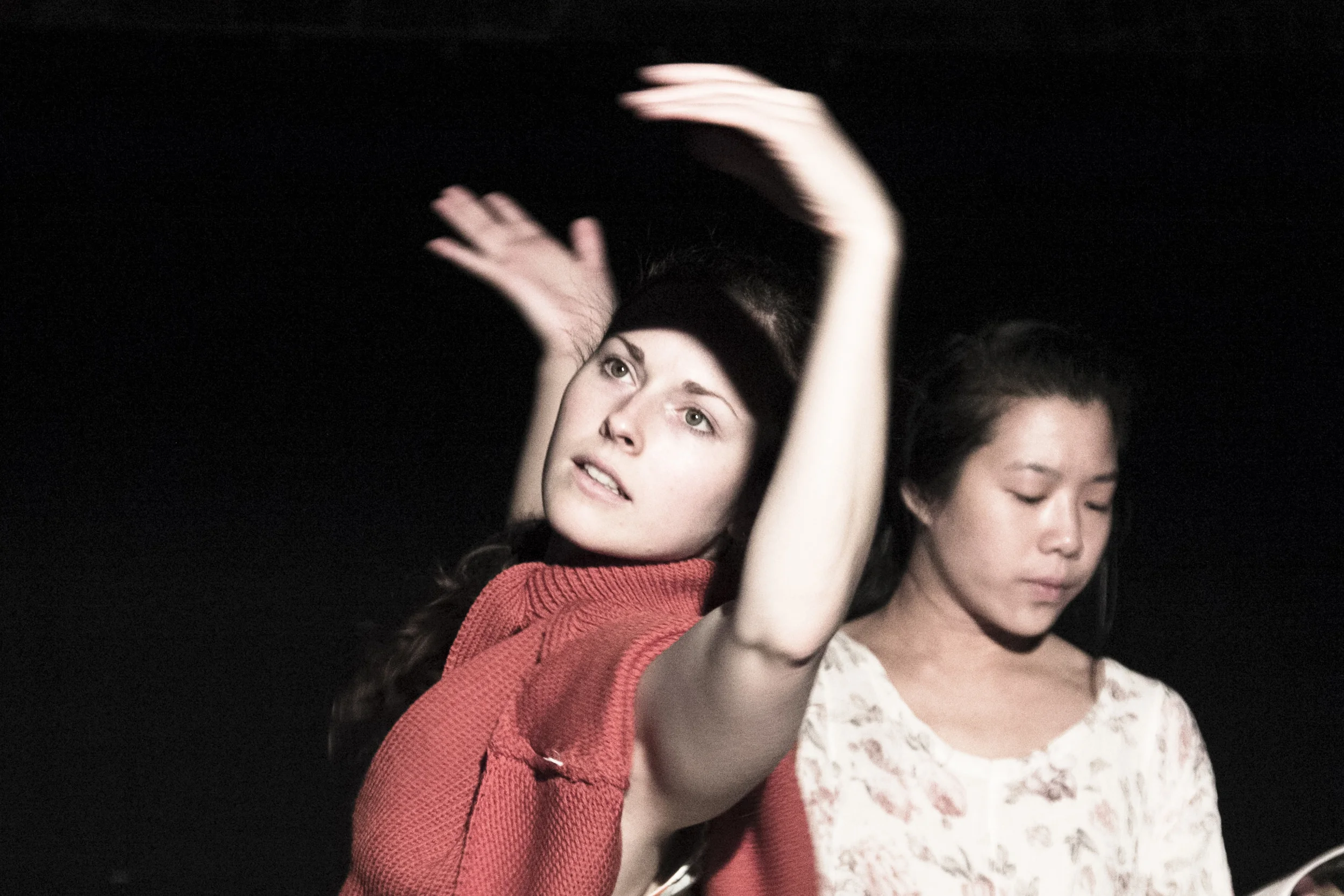 Dancers Liane Burns, Lynn Huang. Photo by Luke Wang