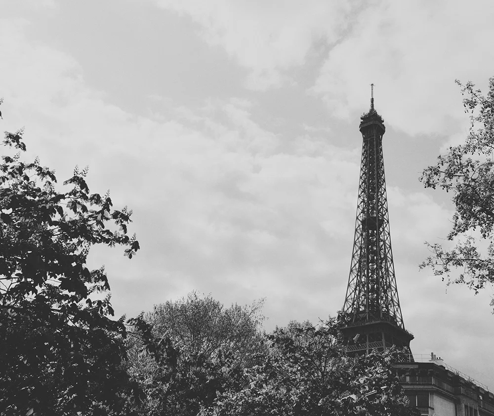 ParisB-W-Leigh-VinerArchive5.jpg
