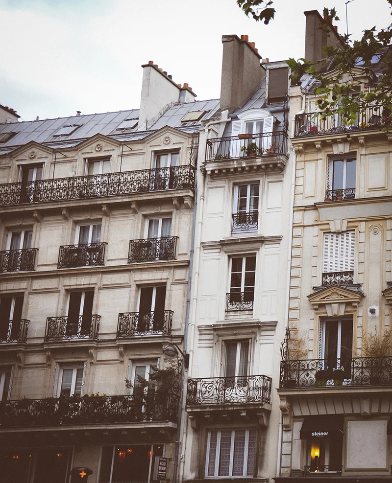 LeighVinerParis1M.jpg