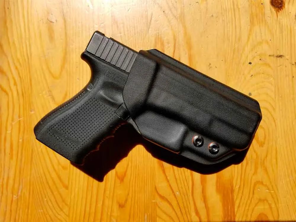 glock19-glock23-glcok26-glock27-holster-kydexholster-blackkydex-iwb-mad2carryholsters-m2ch-lefthandholster-.jpg