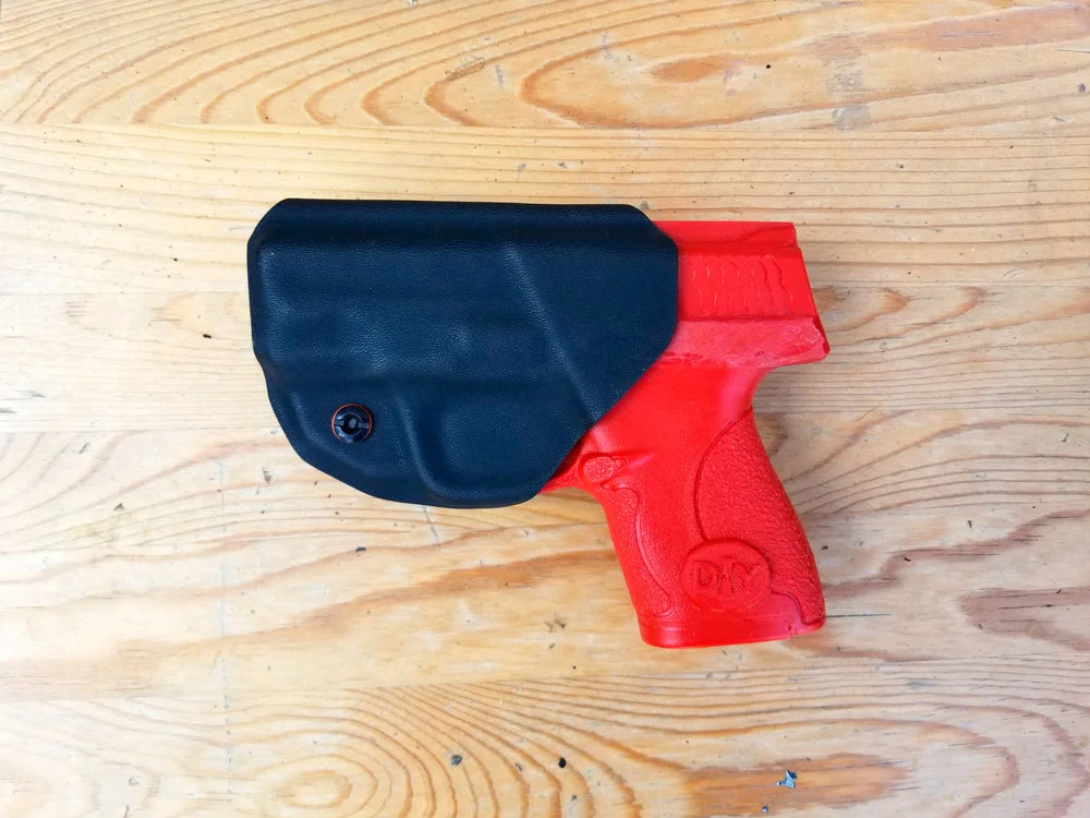 MandP-shield-9mm-black-kydex-m2ch-made2carryholsters.jpg