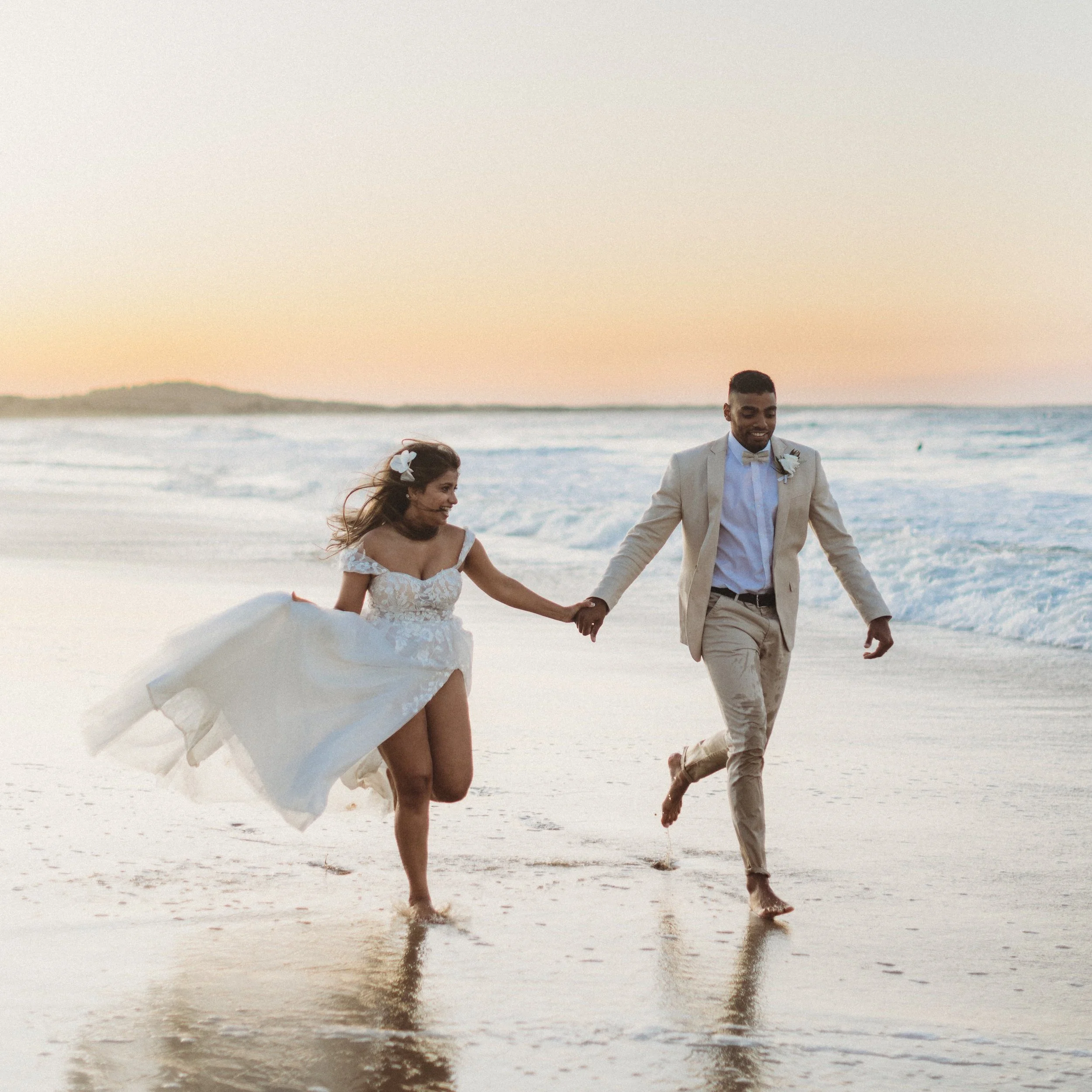 Noosa Beach Wedding 