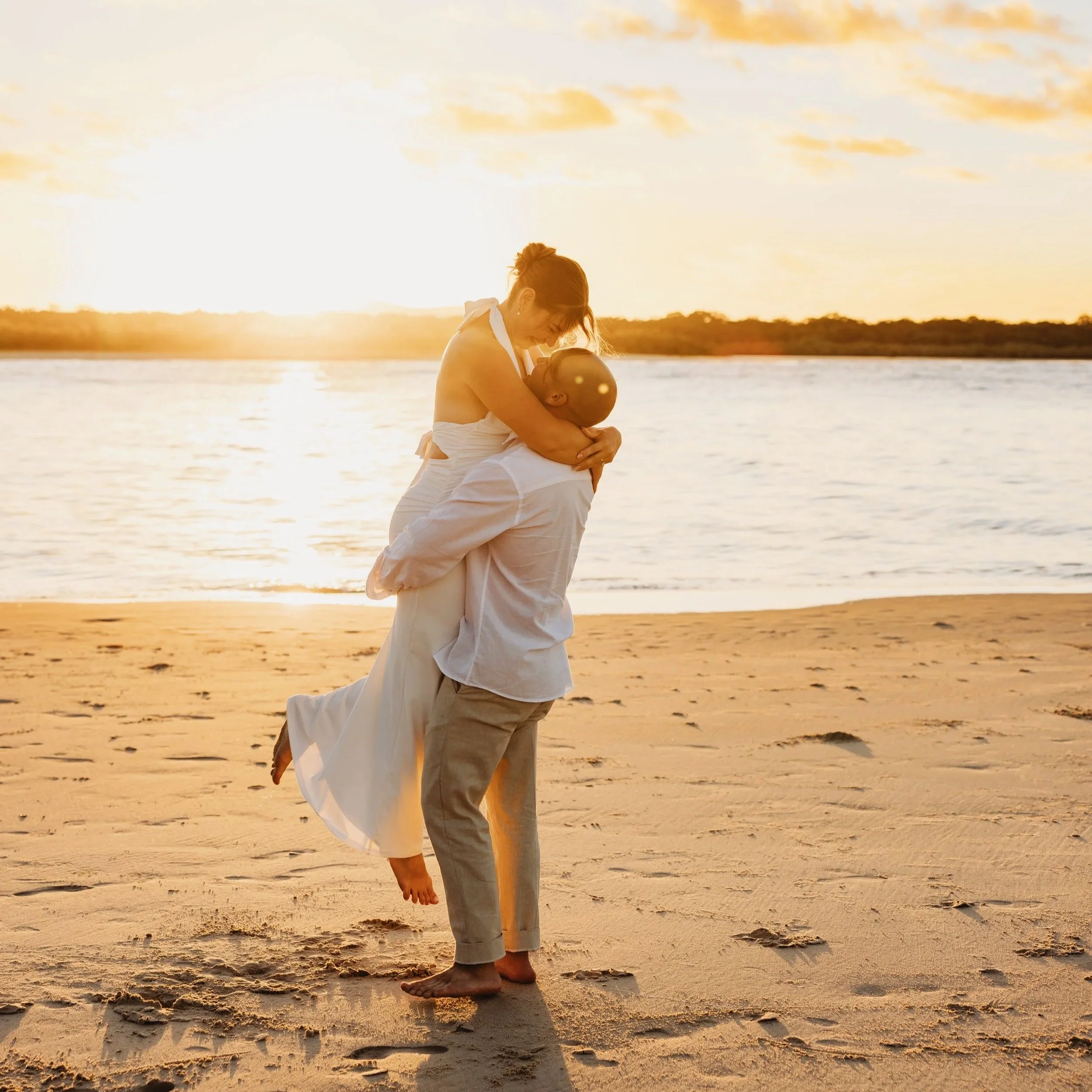 Simple Sunset Elopement Sunshine Coast