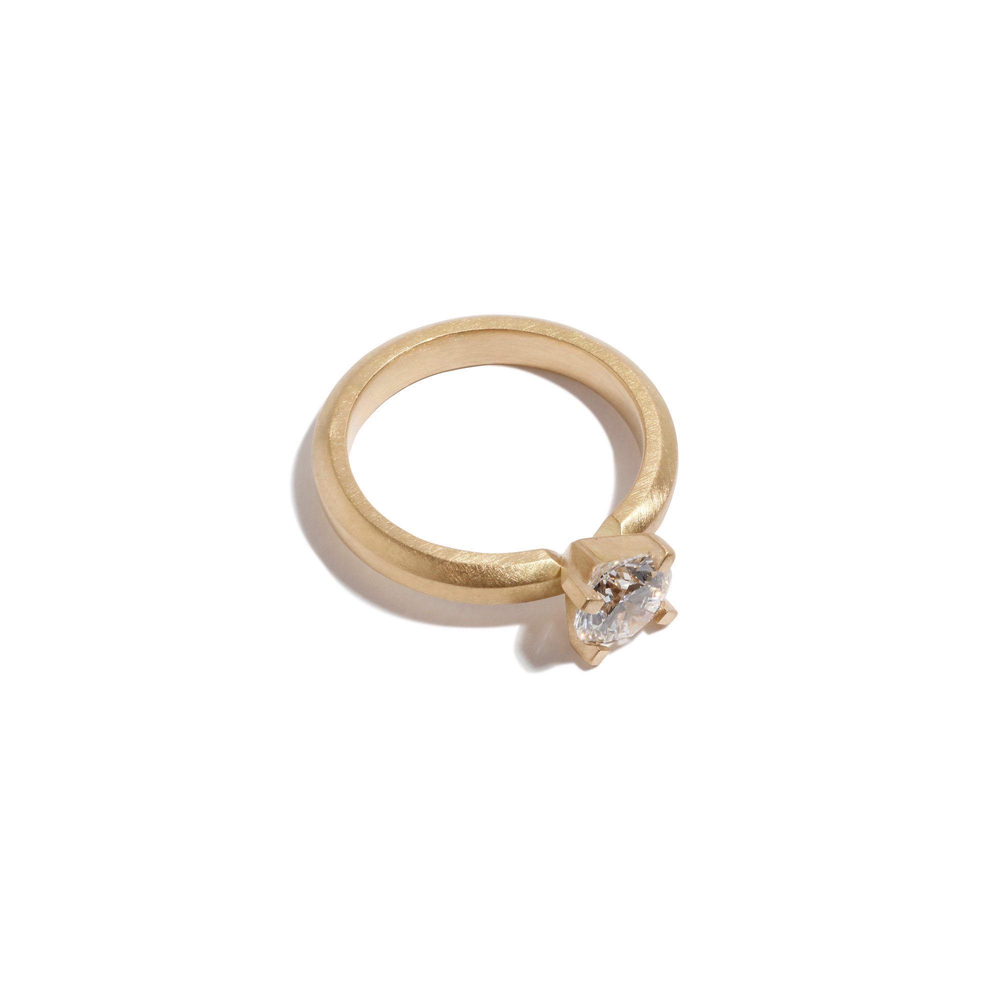 B-Profile-Diamond-Solitaire-Ring-18YG-(high)-WEB.jpg