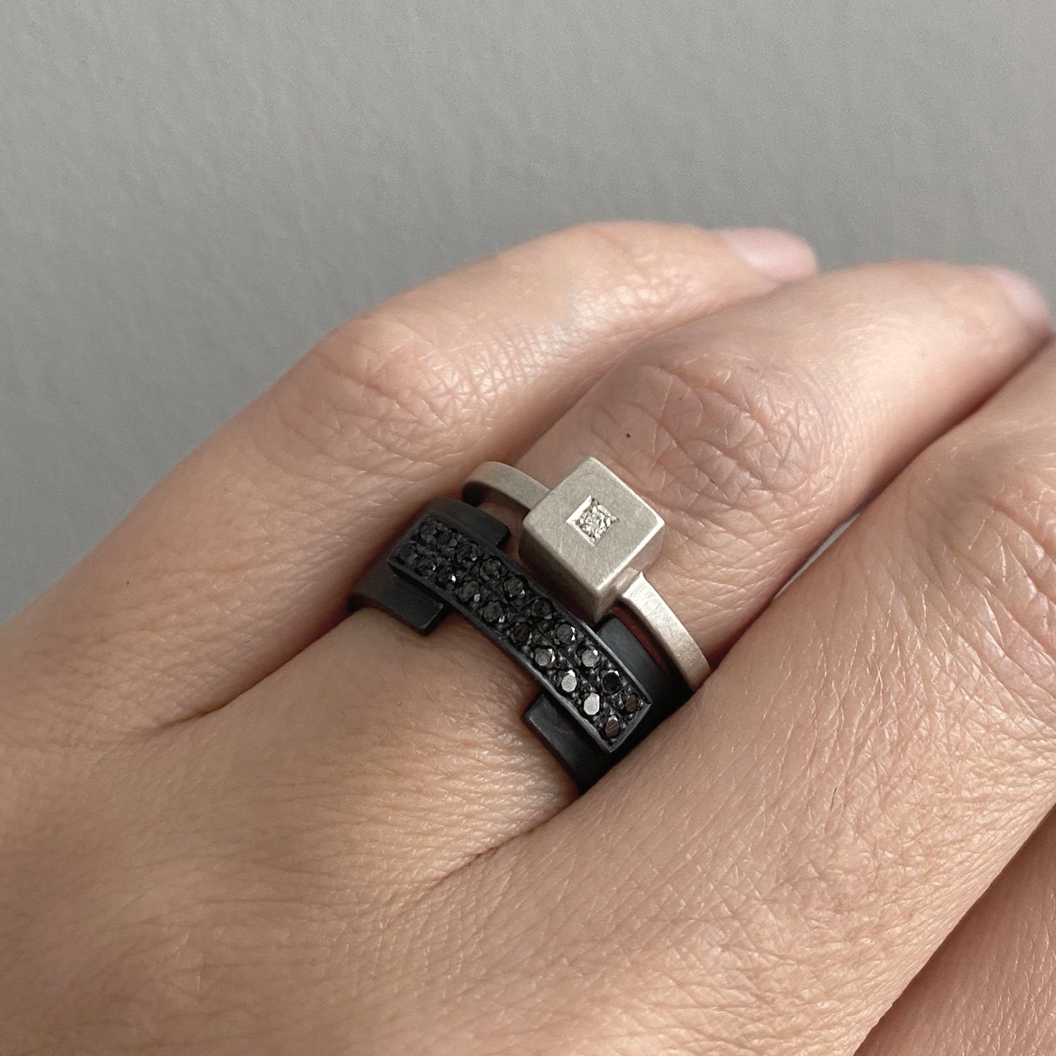 DICE-DIAMOND-RING-925-%26-BRIDGE-BLK-DIAMOND-RING-OX925-.jpg
