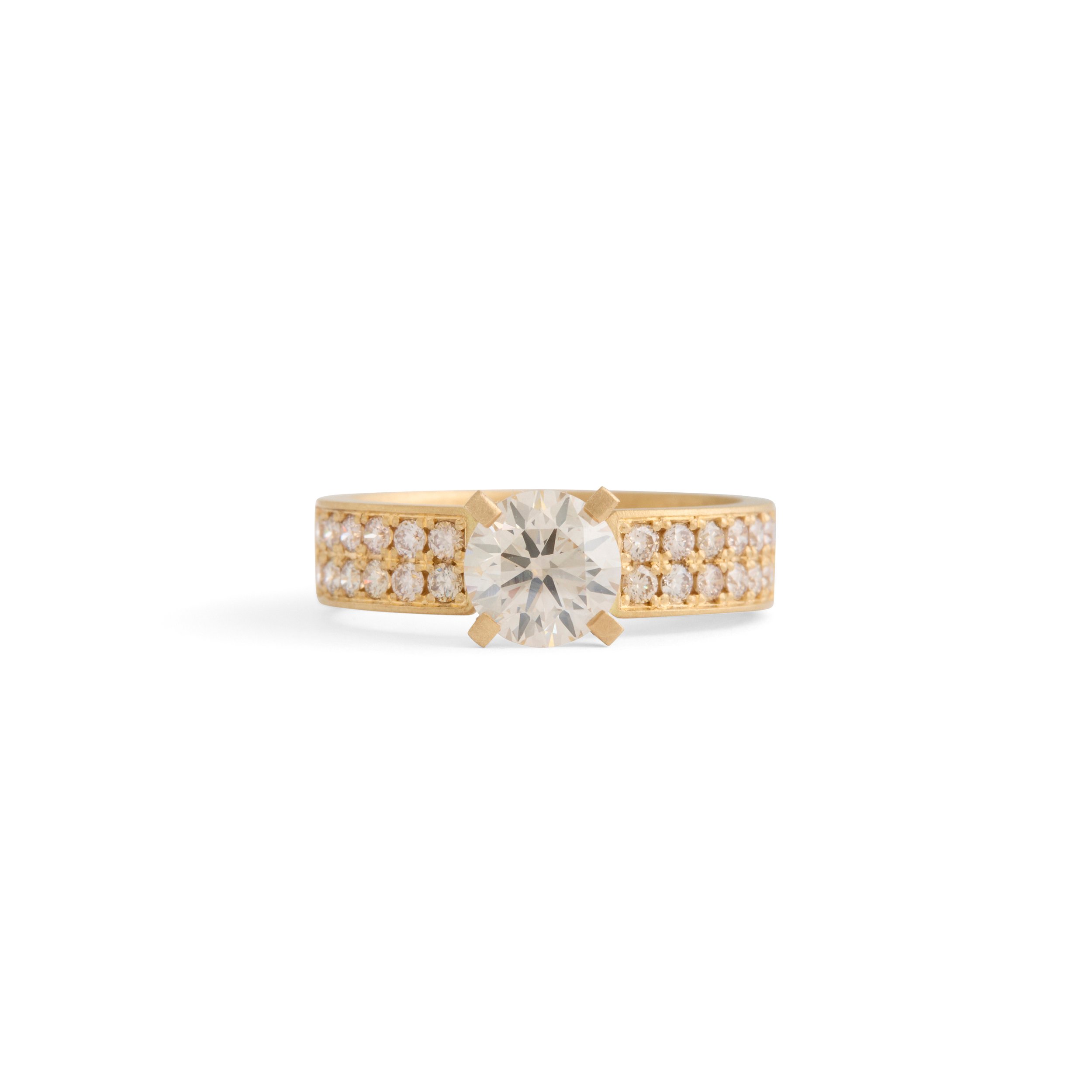 Les-Fleurs-Champagne-Diamond-Ring-18YG-(a).jpg