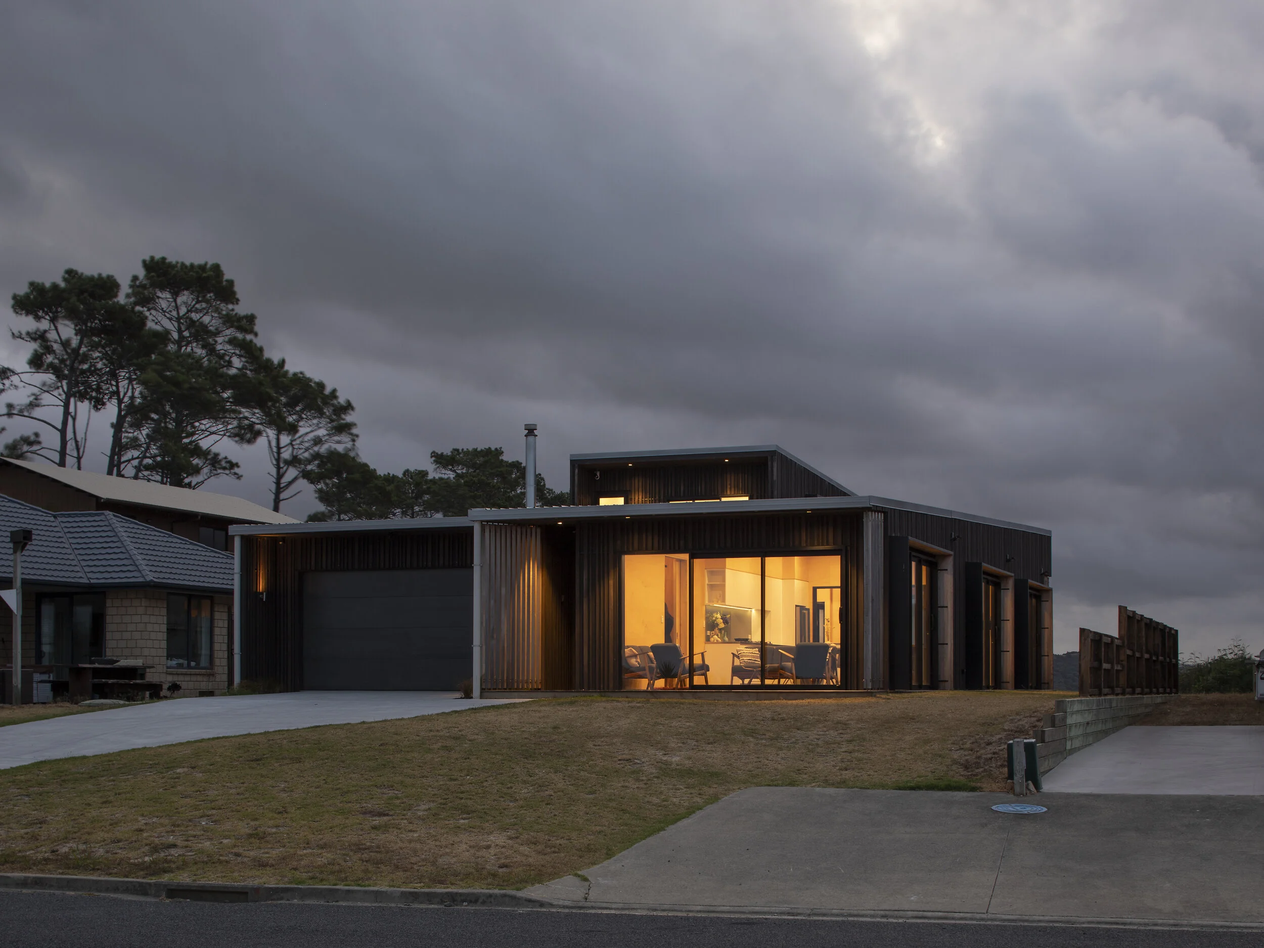 Crest House_fromJordanStreet_1of10.jpg