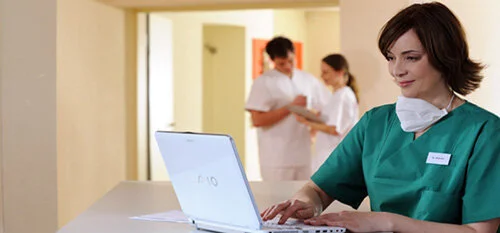 Социальные отношения пациента и клиники