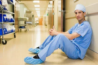 Медицинский персонал: проблемы 2013