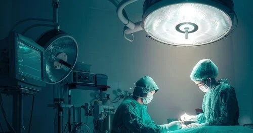 А вы за нас еще и лечить будете? Роботы в белых халатах