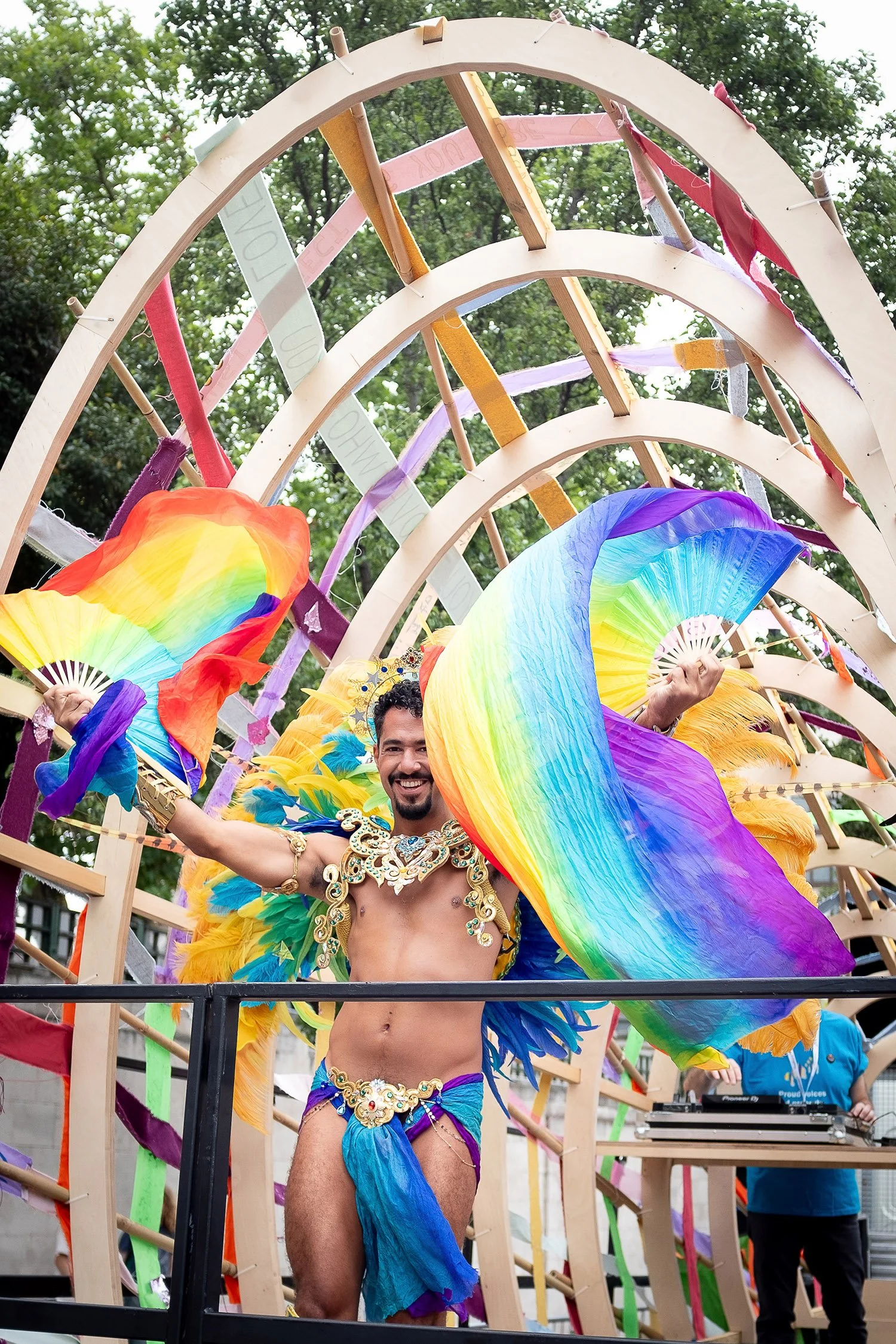 oo office_proudspeaker_samba dancer_matthew blunderfield.jpg