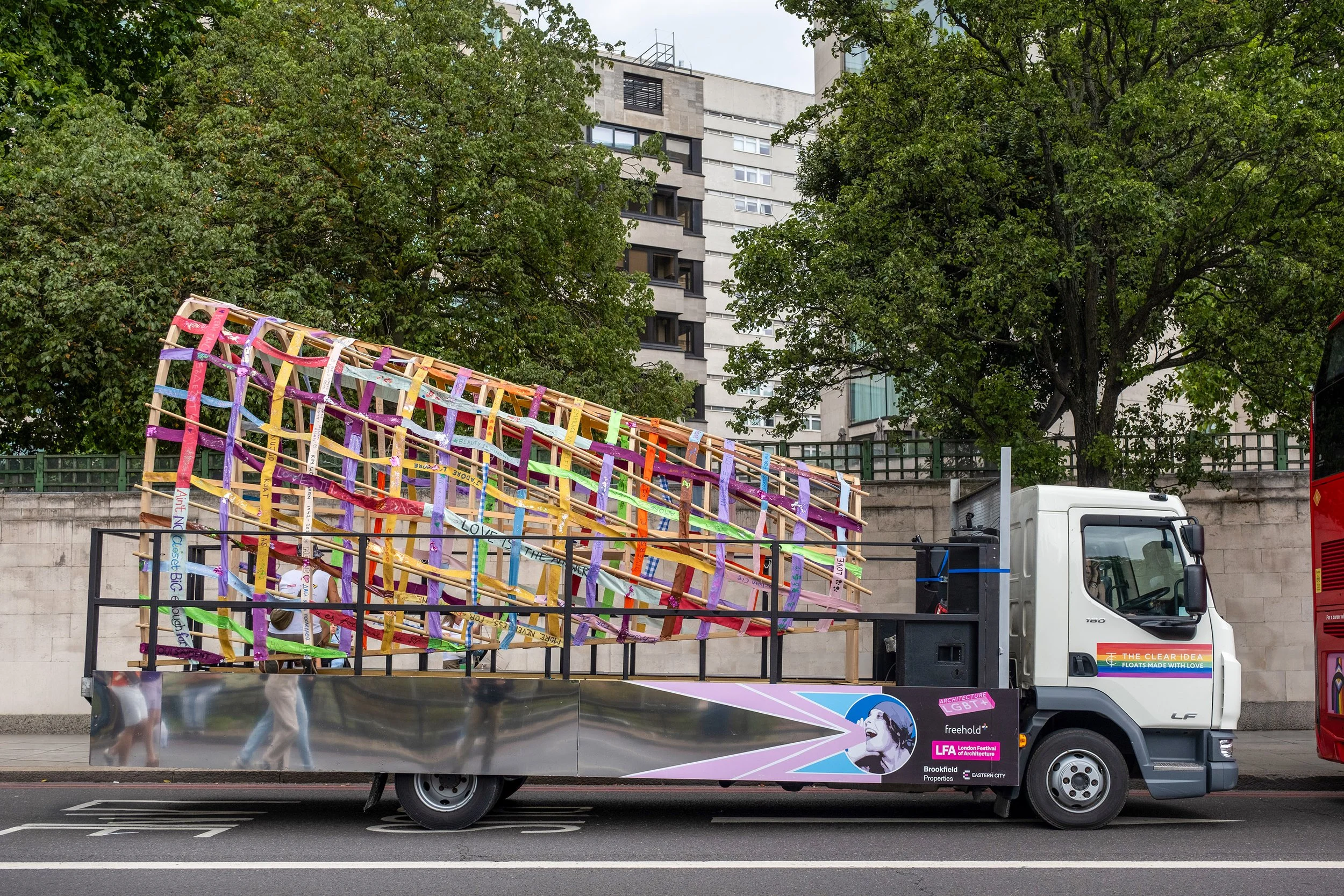 oo office_proudspeaker_before parade_jane lam.jpg