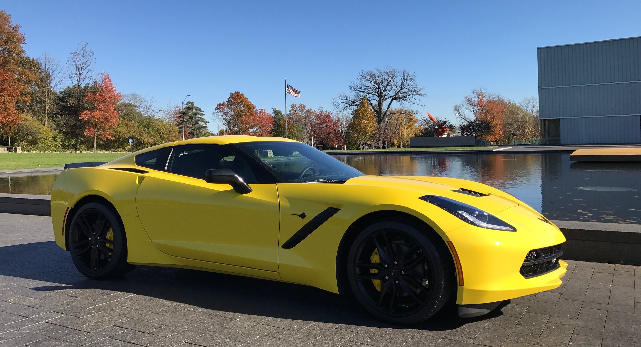 The Stingray's design is at once modern and edgy while being true to Corvette's tradition. Not a bad angle to be found. (Image: KanonOnCars.com)
