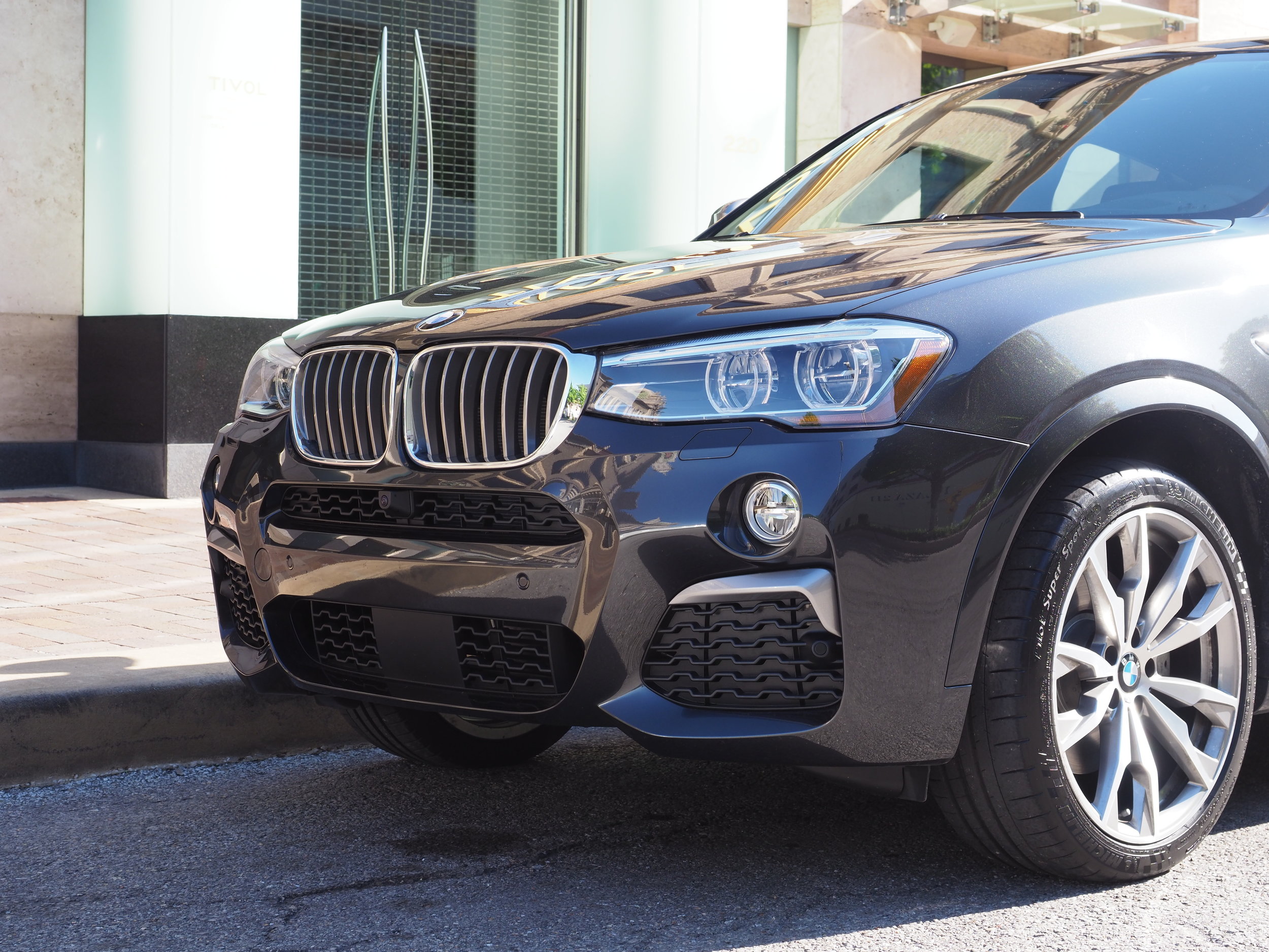 The paraphrase Daryl Waltrip, the M40i is all ate up with intercooler.