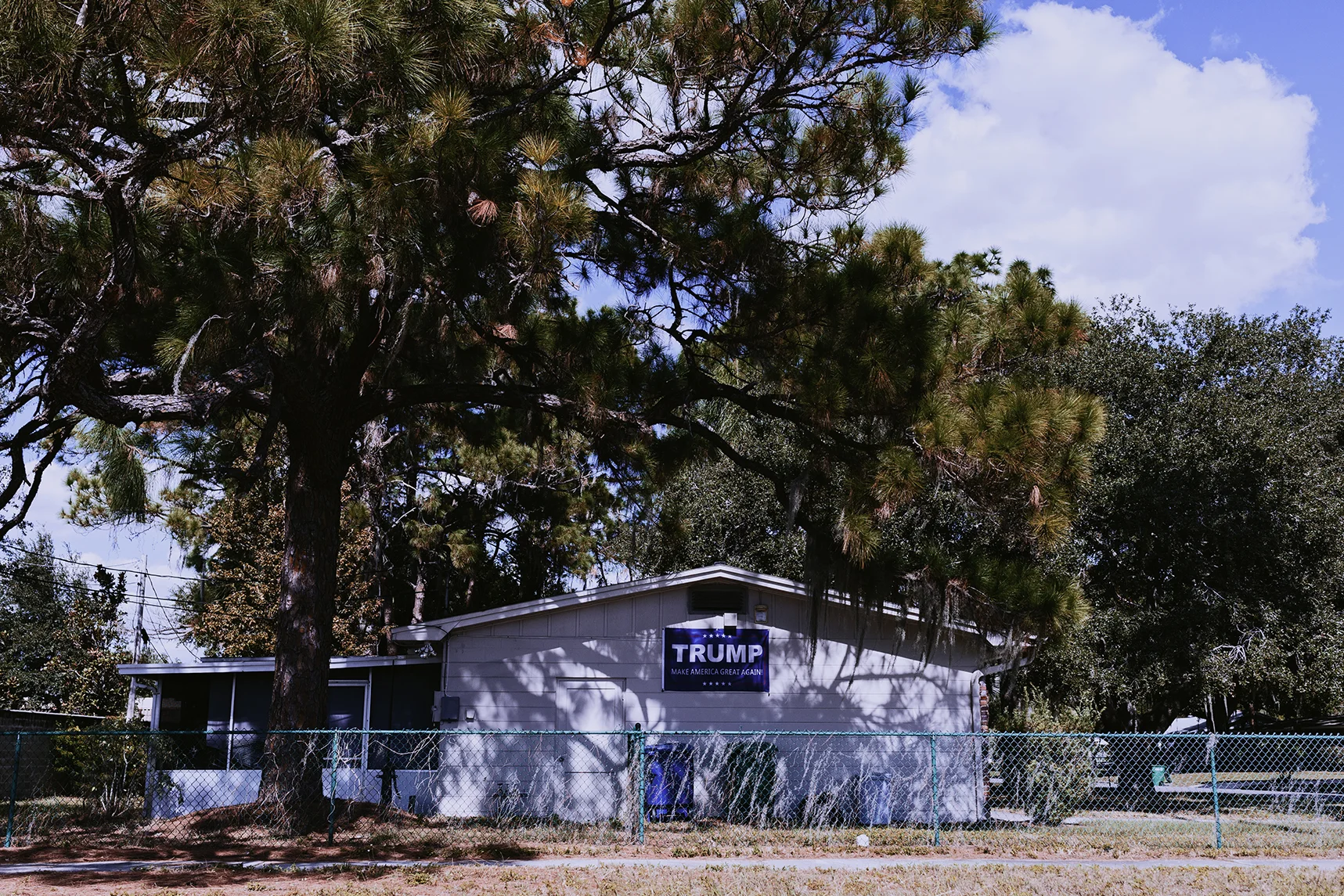 Front house wars. Tampa, Fl. 2016