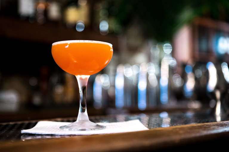 ‘Shake. Stir. Sip.’ Takes the Math Out of Mixing Cocktails