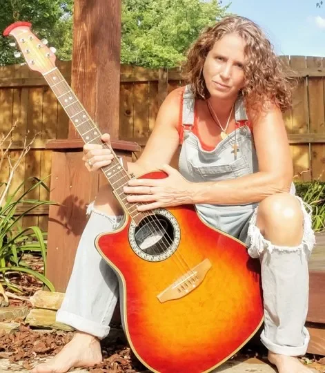 Live Music: Pam Ross