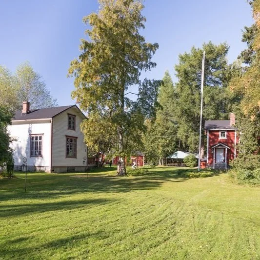 Finland - Oulu, Weekend City Retreat with Karen Terzano