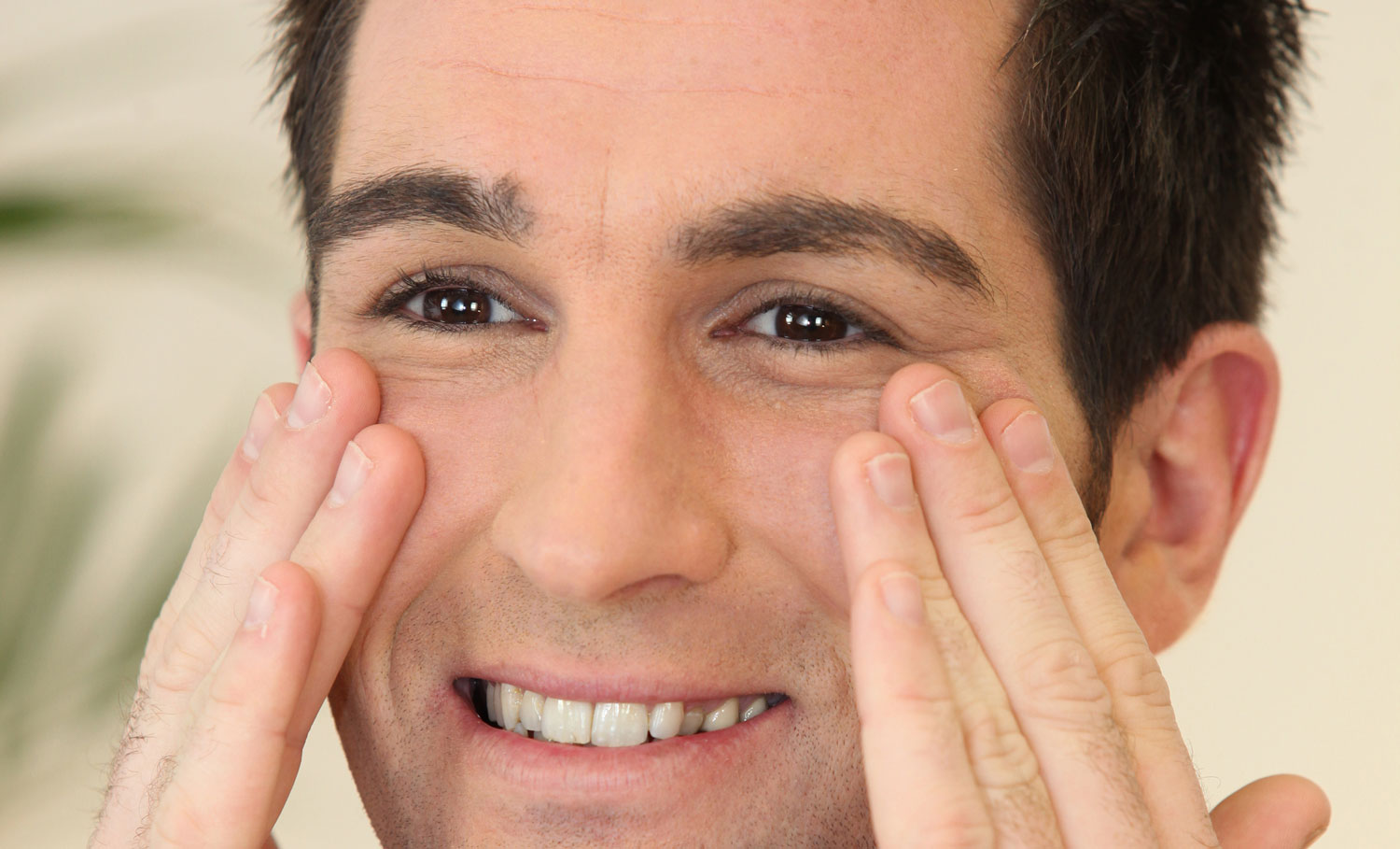 A face oil is so effective and easy to use, it's popular with men and women alike.