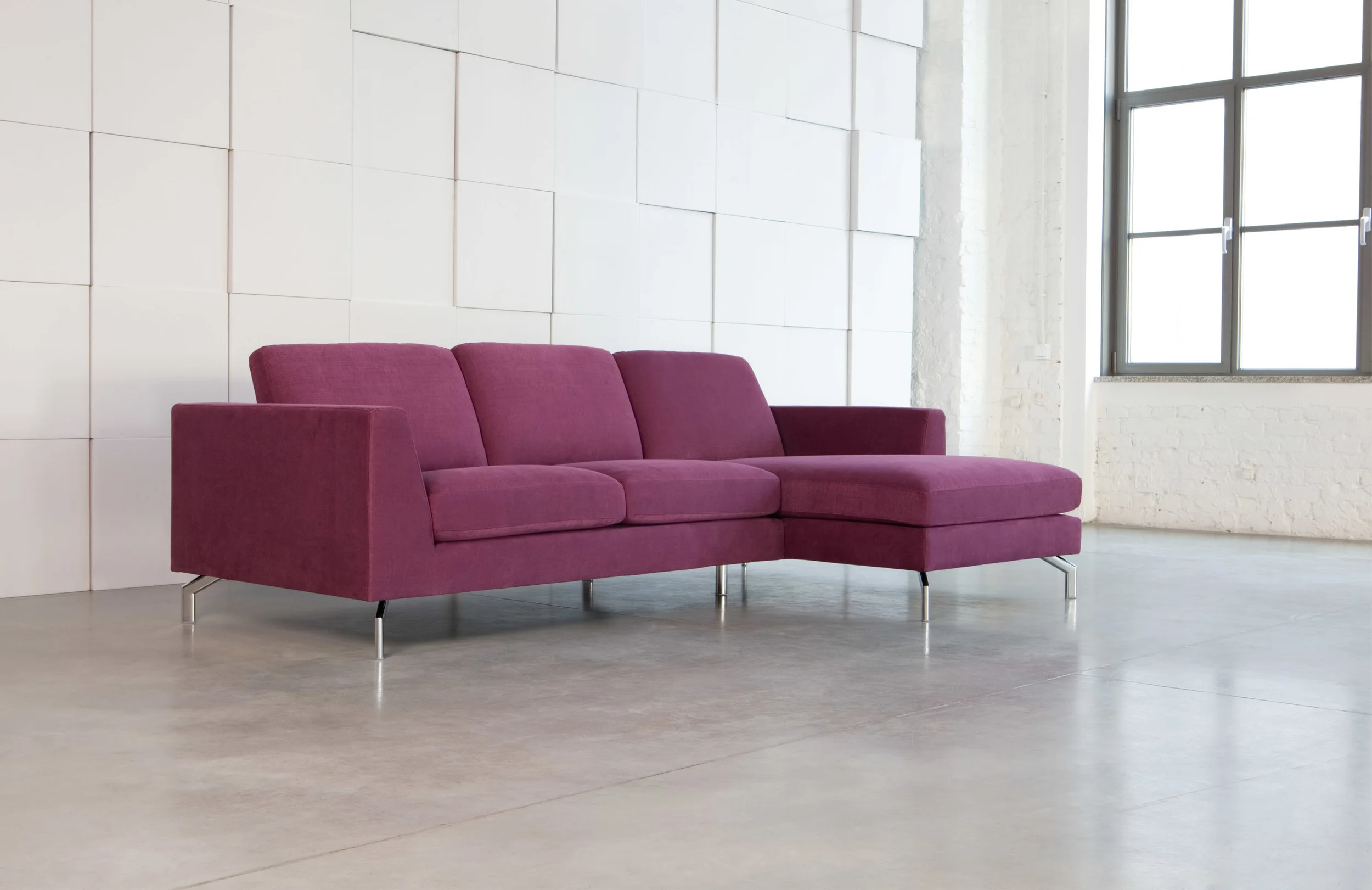 OHIO_arrangement_set2_caleido1524_aubergine_4.jpg
