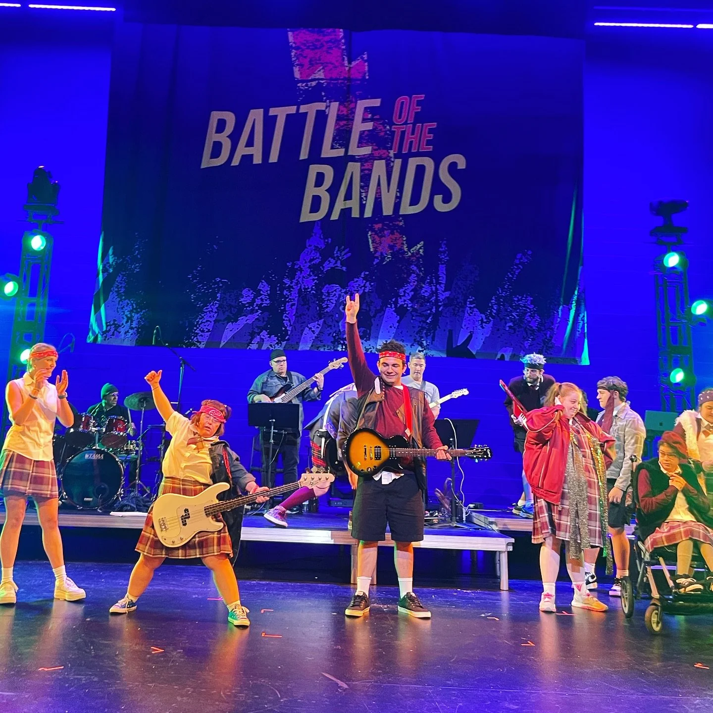 School of Rock Part 3: SHOWTIME! 🤘🎸🎶🥁 #youreintheband @backlightproductions