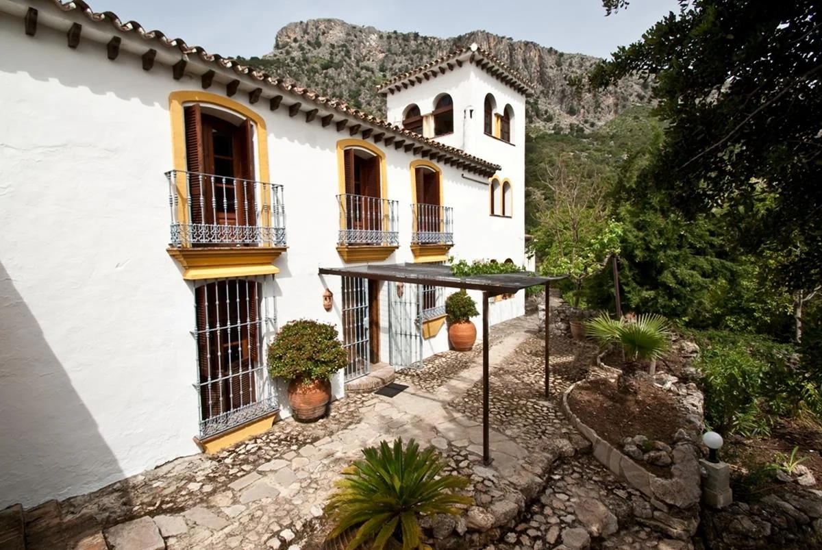 The pretty villa