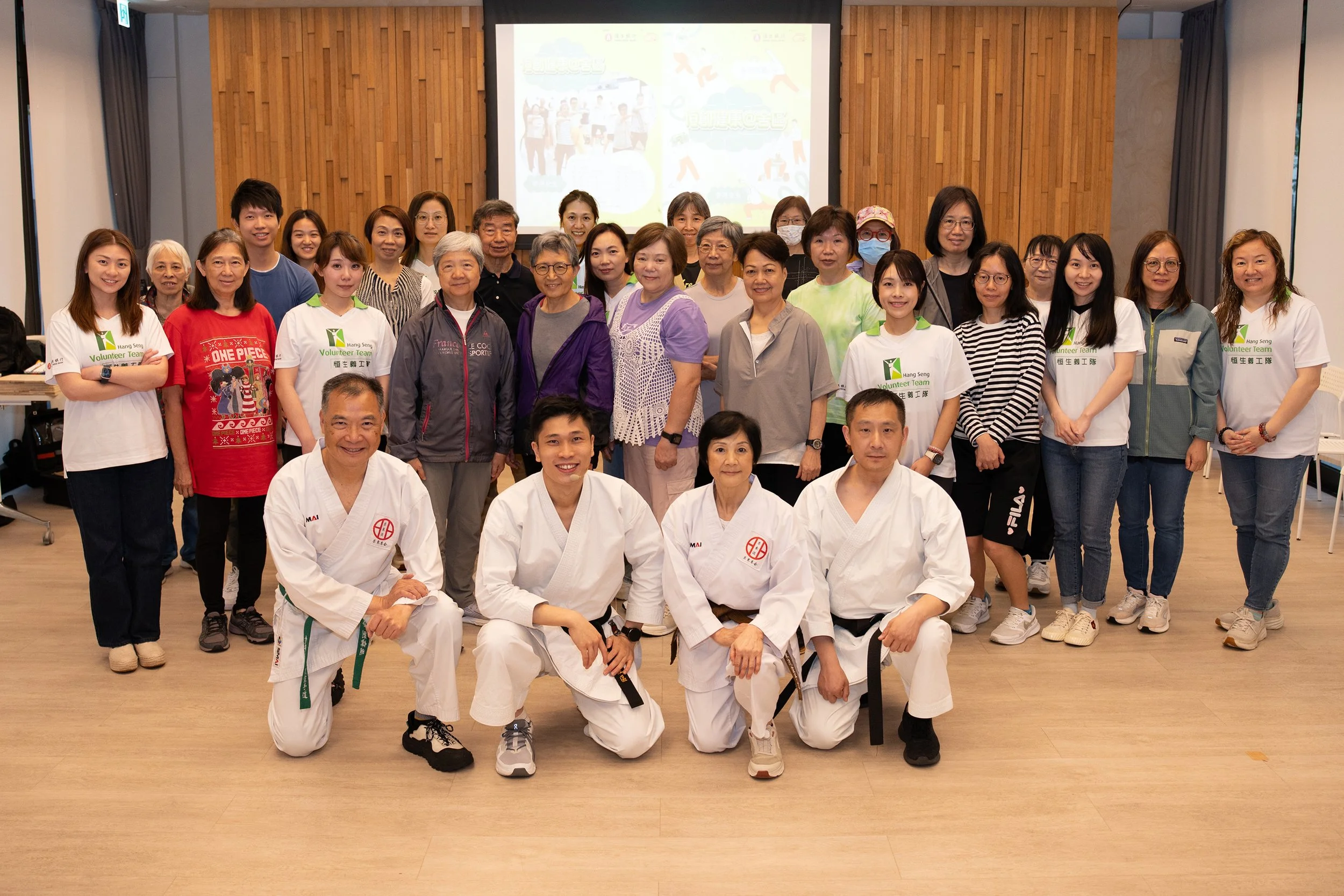 QS0424-100.jpg