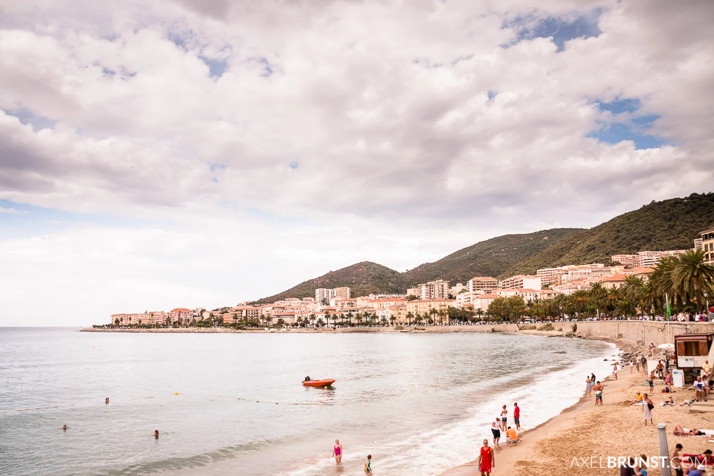 travelling-corsica-france-8.jpg