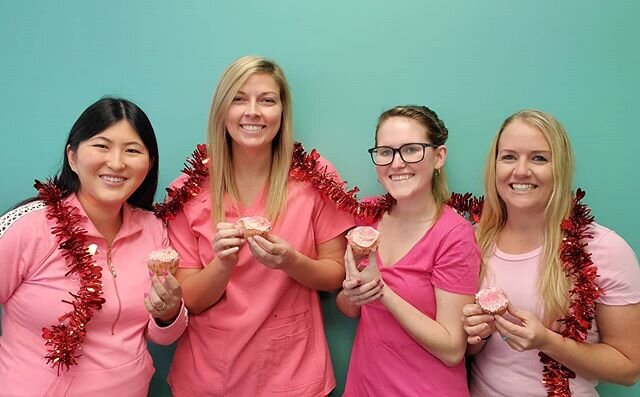 Hope everybody has a SWEET #valentinesday!! Swipe for outtake photo. 🤣
.
.
.
.
.
#apexdentist #apexnc #hollyspringsnc #hollyspringsdentist #valentines #cupcakes #candy #sweettooth #team #pink