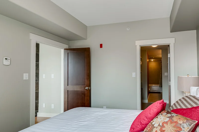 309-1132 College Drive-17.jpg