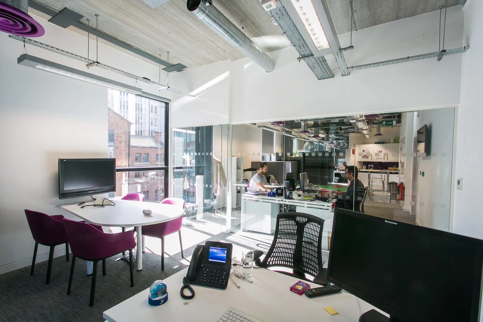 Mediacom_Manchester_selectinteriors_fit out_tombiddle_TB05.jpg