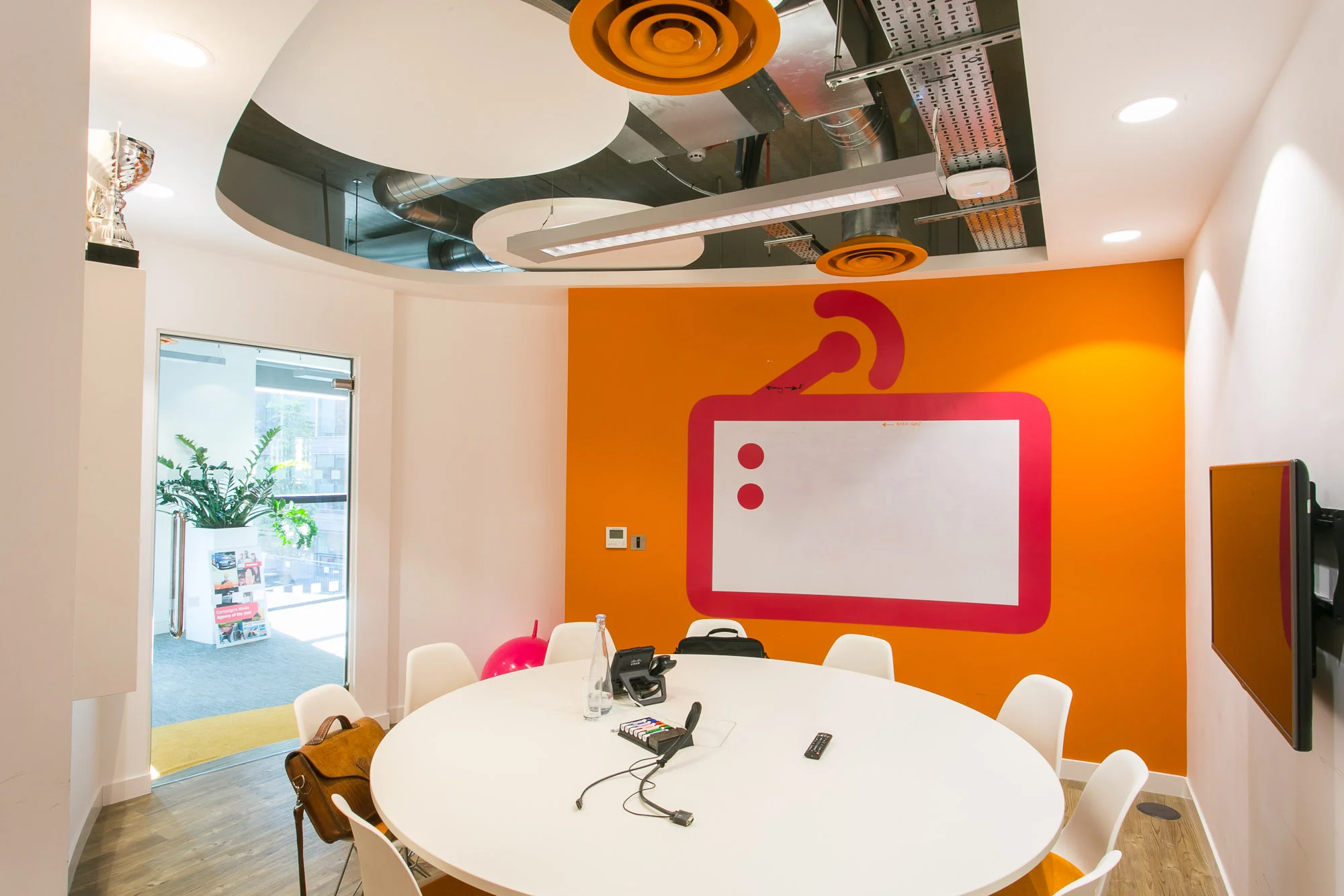 Mediacom_Manchester_selectinteriors_fit out_tombiddle_TB10.jpg