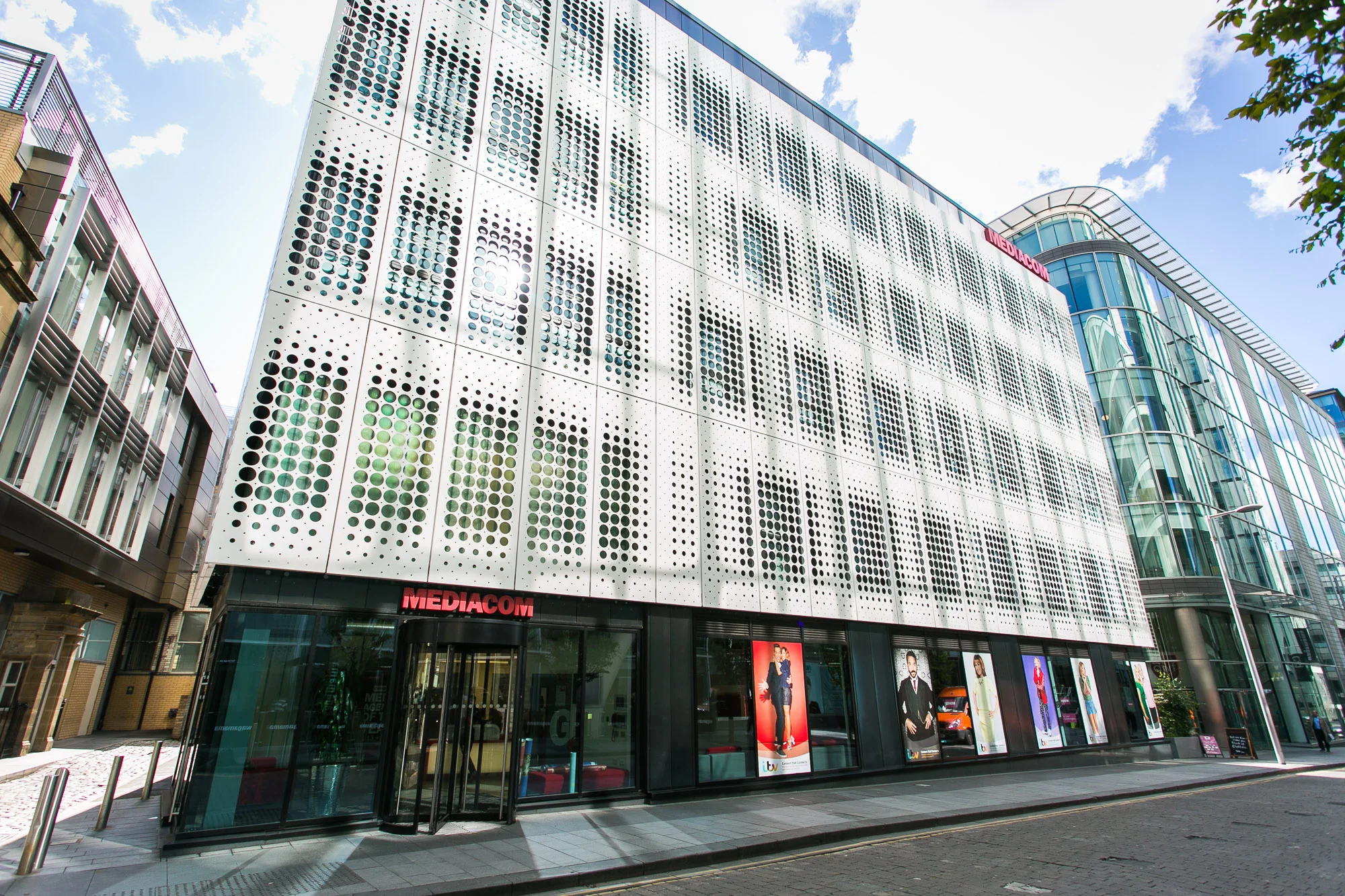 Mediacom_Manchester_selectinteriors_fit out_tombiddle_TB12.jpg