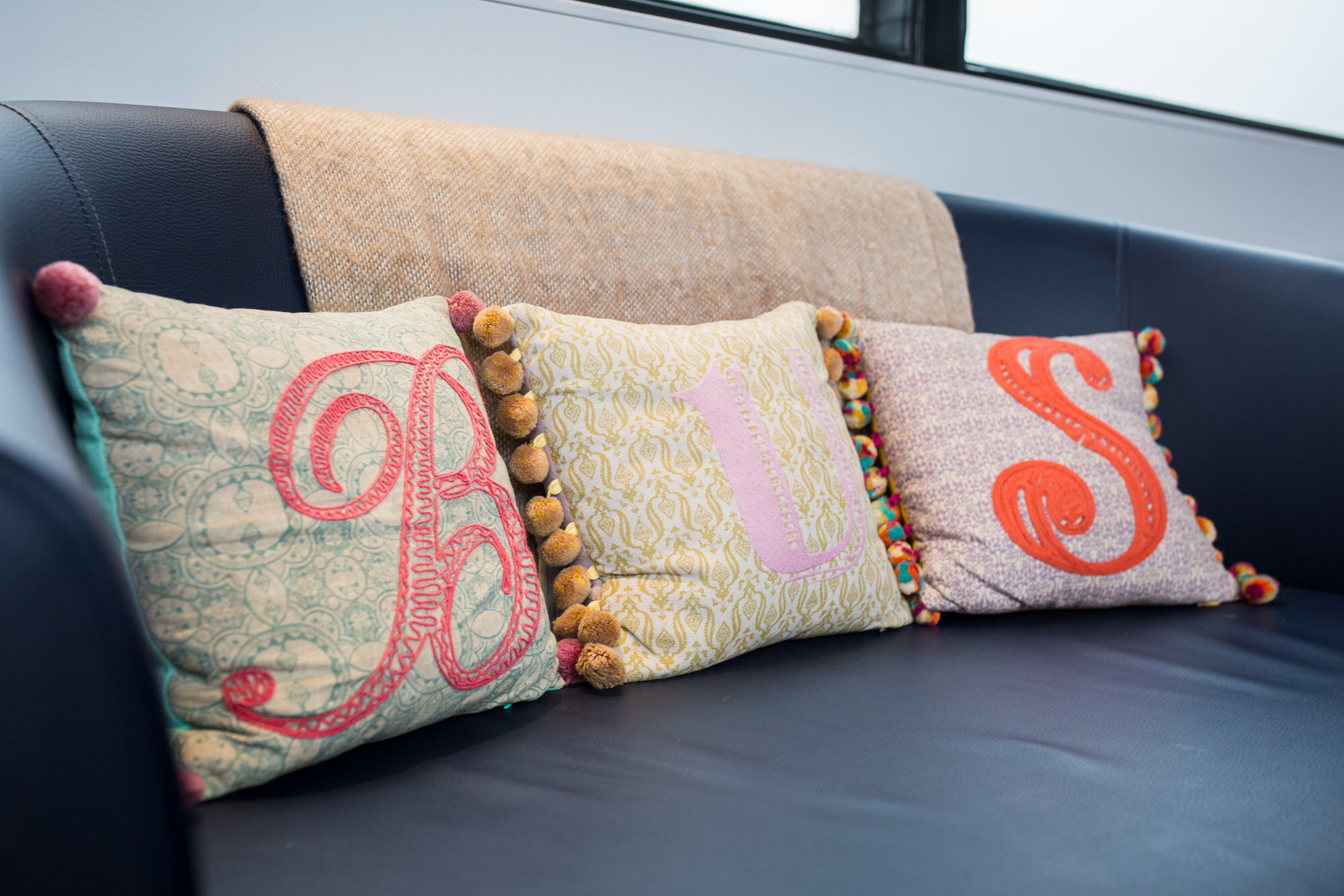 The bus stop_scotland_airbnb_architecture_tom_biddle_photography__-0007.jpg