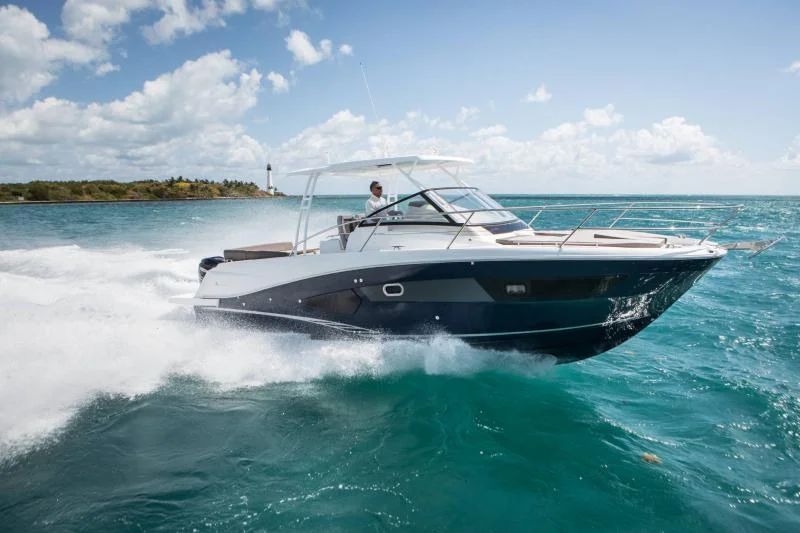 High Speed Luxury Charter Vessel - Jeanneau 35’ Leader