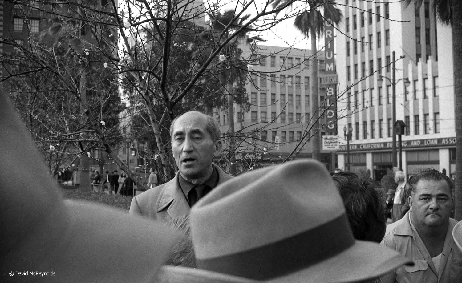  Irwin Edelman in Pershing Square, Los Angeles, March 1955.   The Nation  magazine described him as "an indefatigable pamphleteer and soapbox orator." (55-3) 
