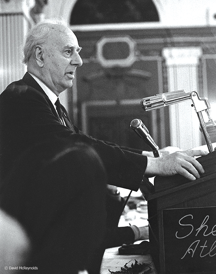  Harold Fackert, WRL volunteer, speaking at the 1967 Peace Award dinner. 