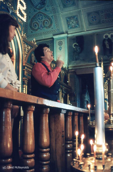 SU1987-woman-speaking-in-church_web.jpg