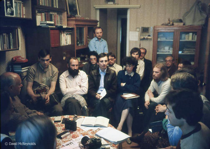 SU1987-meeting-with-dissidents_web.jpg