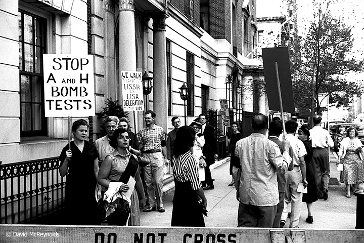 Ammon Hennacy (left near front), Hiroshima Day protest, August 6, 1957, New York City. (57-17) 